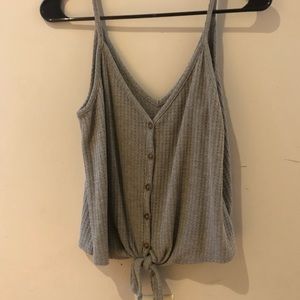 Cropped button tank